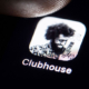 Crnac sa čupavom frizurom, Clubhouse